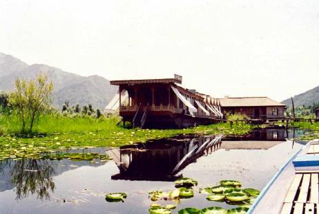 Kashmir Houseboats